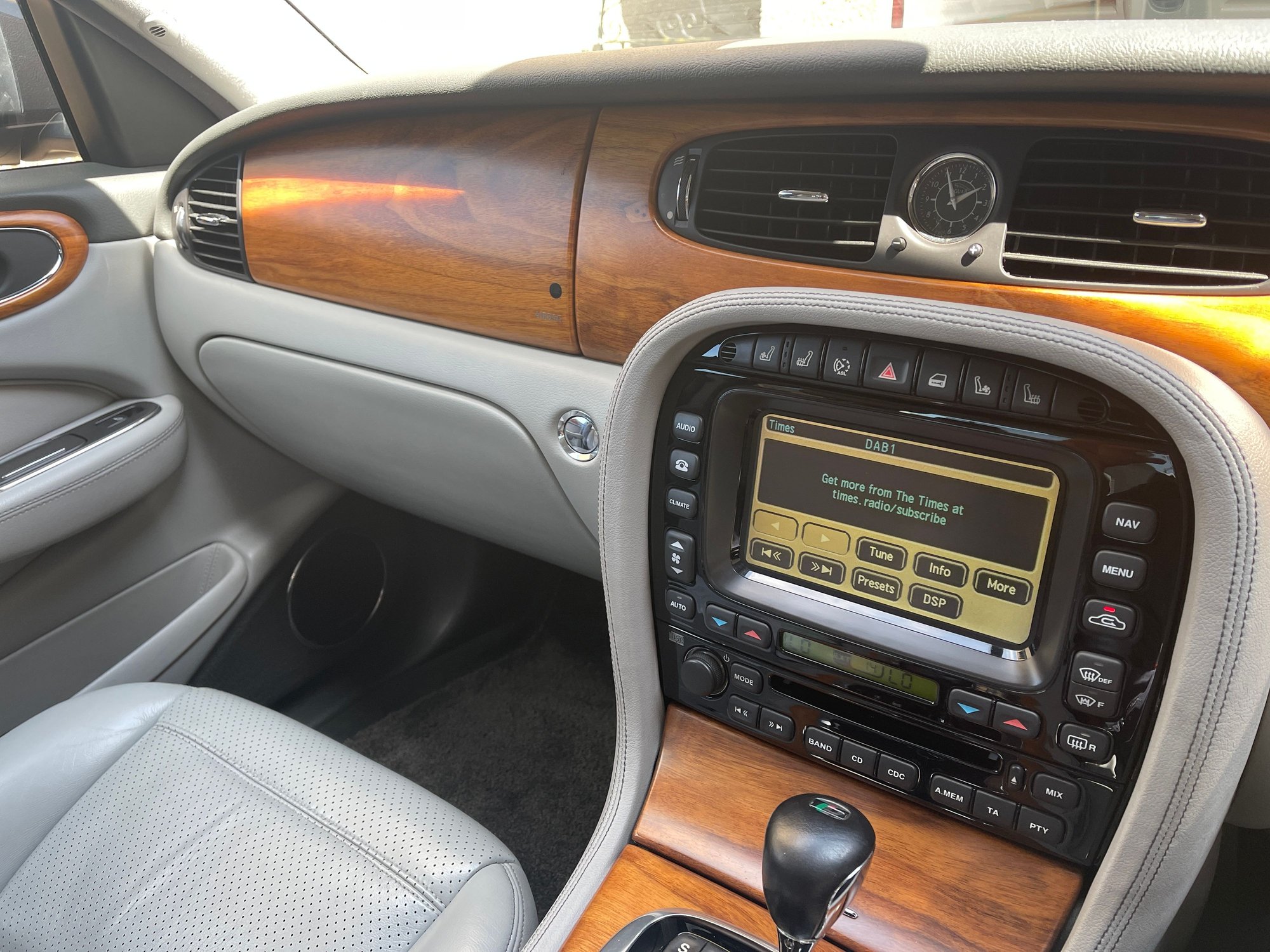 2008 Jaguar XJR - Jaguar XJR 4.2 supercharged x358 - Used - VIN SAJAC73R48TH23346 - 106,740 Miles - 8 cyl - 2WD - Automatic - Sedan - Black - Scotland SCOTLA, United Kingdom