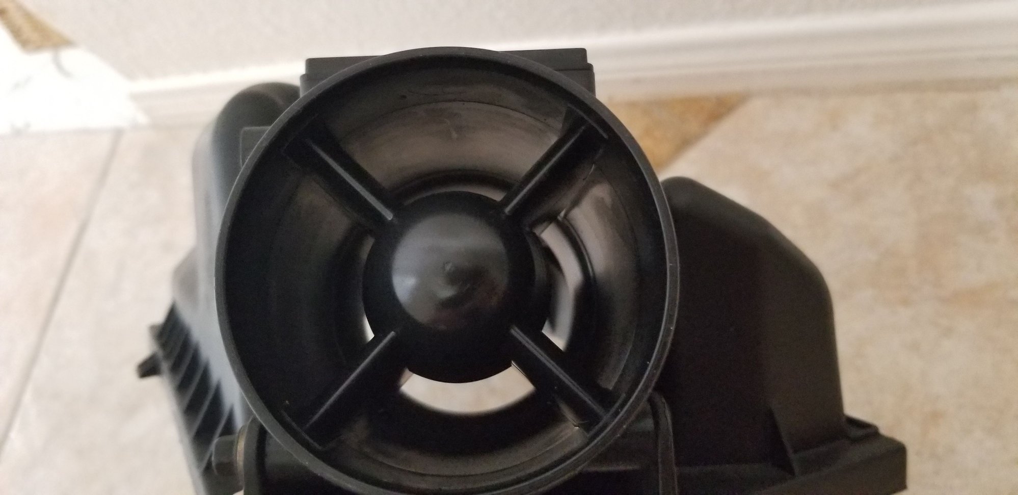 Engine - Electrical - JAGUAR XJ8 XJ8L MASSAIR FLOW & SENSOR & Air Box OEM-197408-0010 - Used - 1998 to 2003 Jaguar XJ8 - San Diego, CA 92121, United States