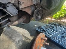 I thought the relief valves would be by that mount but i dont see any fuel line? I didnt try taking off that big bolt. no sender either? maybe what i read was for older models.