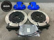 380mm rear rotors, 4 piston caliper