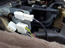 J gate wire harness on bottom. Disconnect to remove jgate.