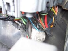 front power distribution fuse box 03
