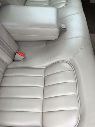 Now this car hasn't been smoked in so I thought it was clean,to be fair I wish I had took before pic's as the change was immense thanks to YES you guessed it JimC64