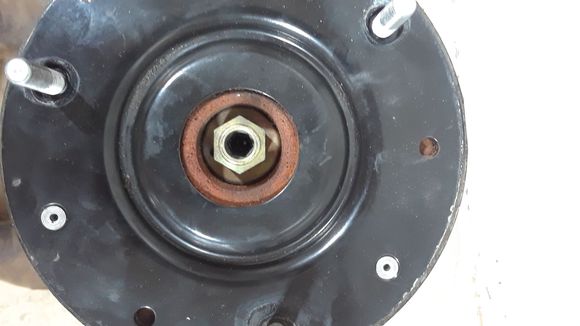 Damper rods still centered.