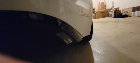 I just  have the small white light Madness has a larger white and red light.  Any ideas? What am i missing..did  the diffuaer change between  the years Madness  says it's compatible?