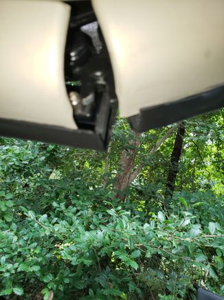 Convertible top frame ahead of the guide pin