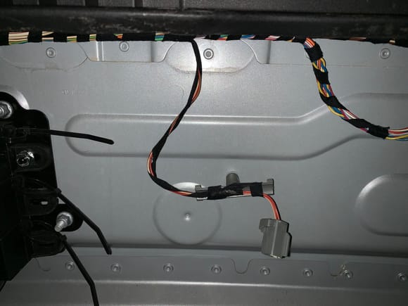 Same connector. Is this to my rear sensors that aren’t working?