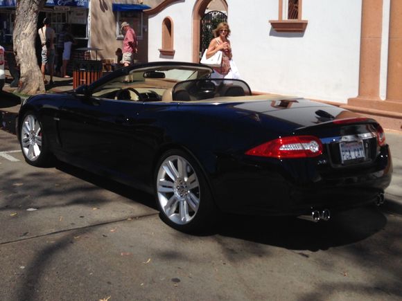 Black needs a very good quality wax!