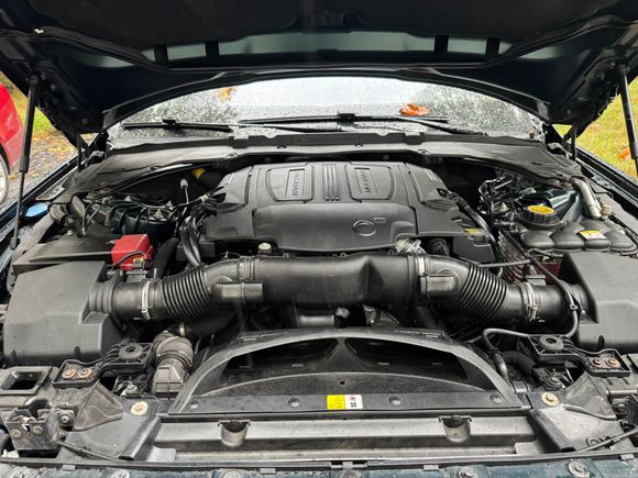 2017 XE 35t Prestige AWD (3.0l supercharged V6)