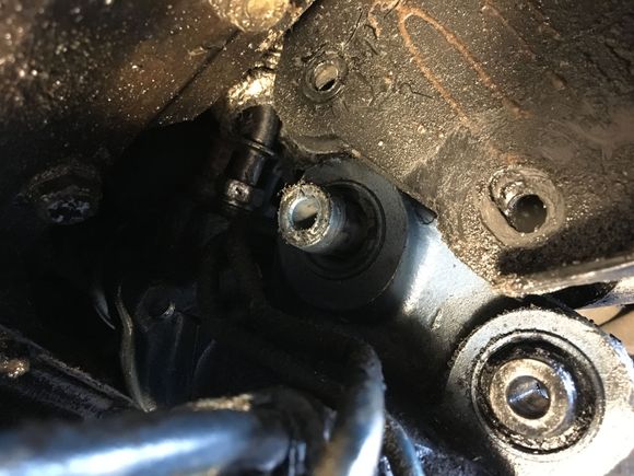 Still not simple for the upper bushing but atleast it can be done.