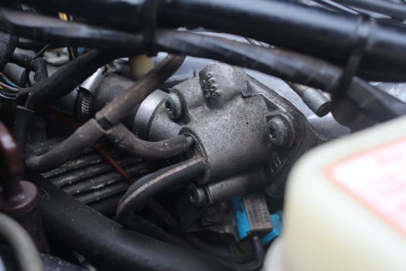 Vacuum inlet manifold on 'A' Bank