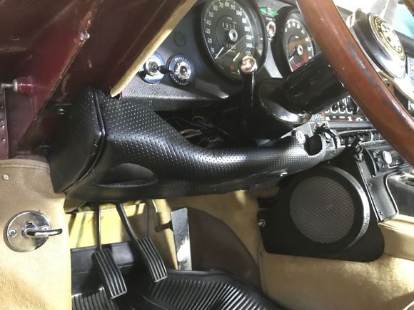 Complete driver's storage tray.