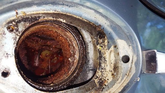 You know you're in trouble when your filler neck looks like this.  This is the LH side.