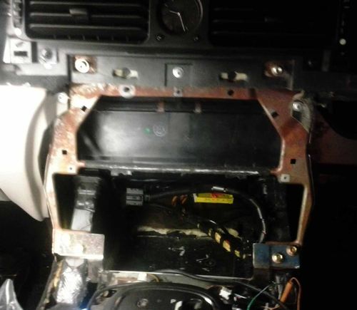 cut xmember - modify a/c vent