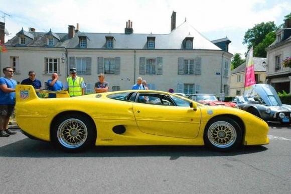 XJ220 woo hooo !!!