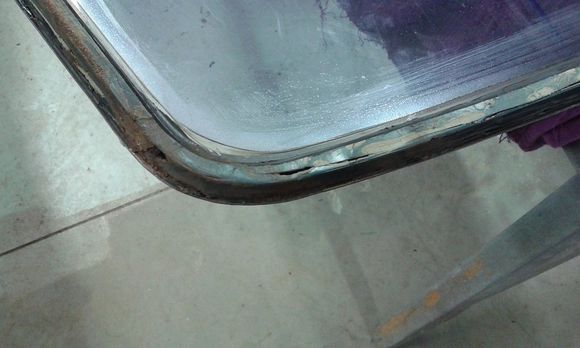 poor bonding and voids