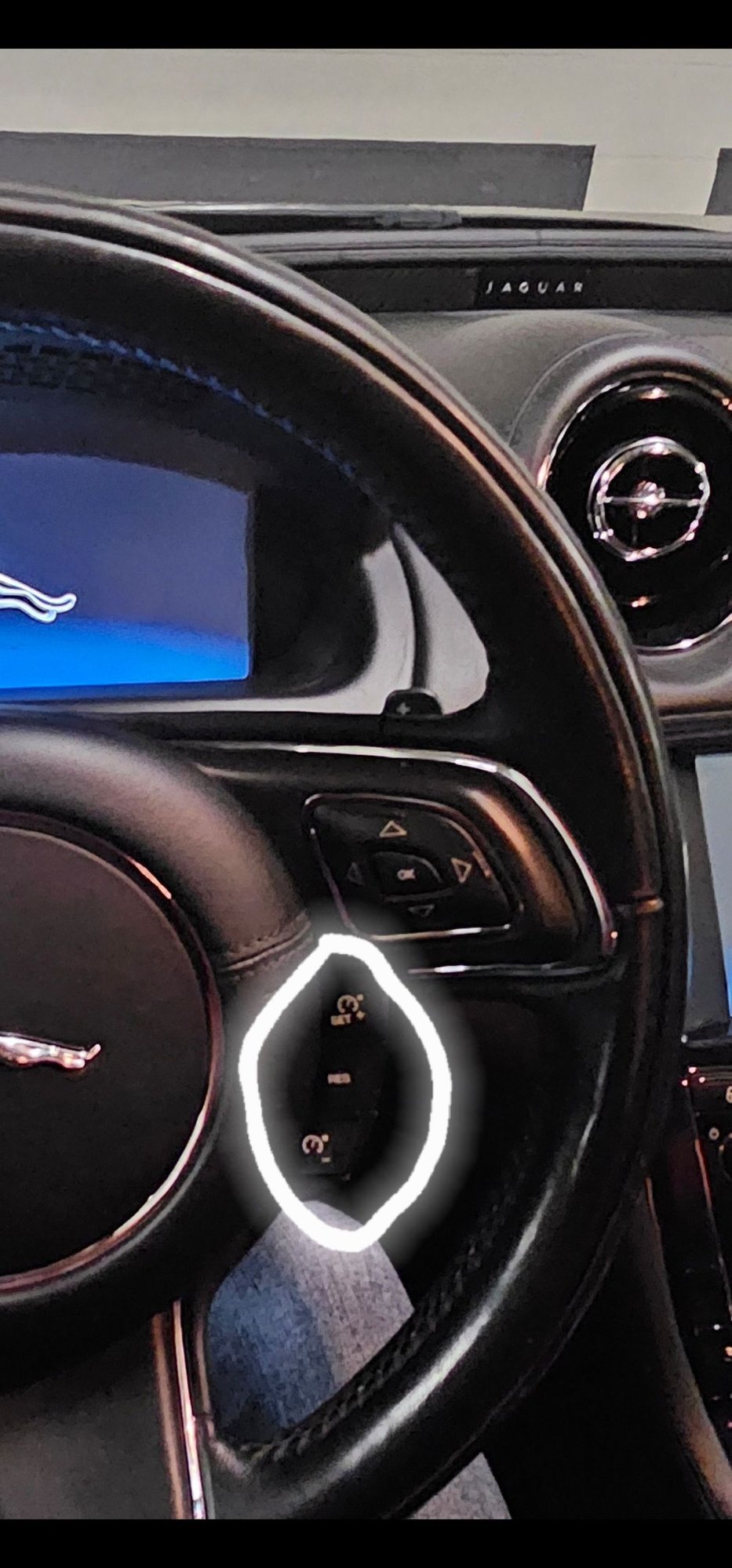 I have these boots and behind them three other buttons that are to get me closer or away from the car in front.