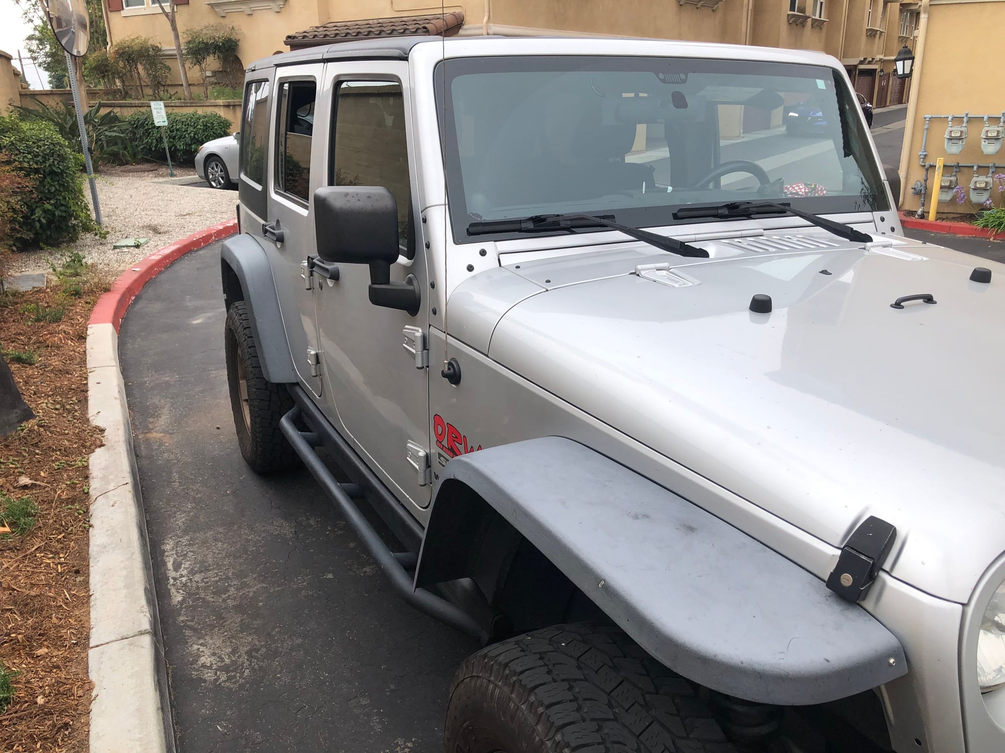 2011 Jeep Wrangler - 2011 JKU $11,000 - Used - VIN 1j4ha3h19bl523267 - 123,412 Miles - 6 cyl - 4WD - Automatic - SUV - Silver - Torrance, CA 90501, United States