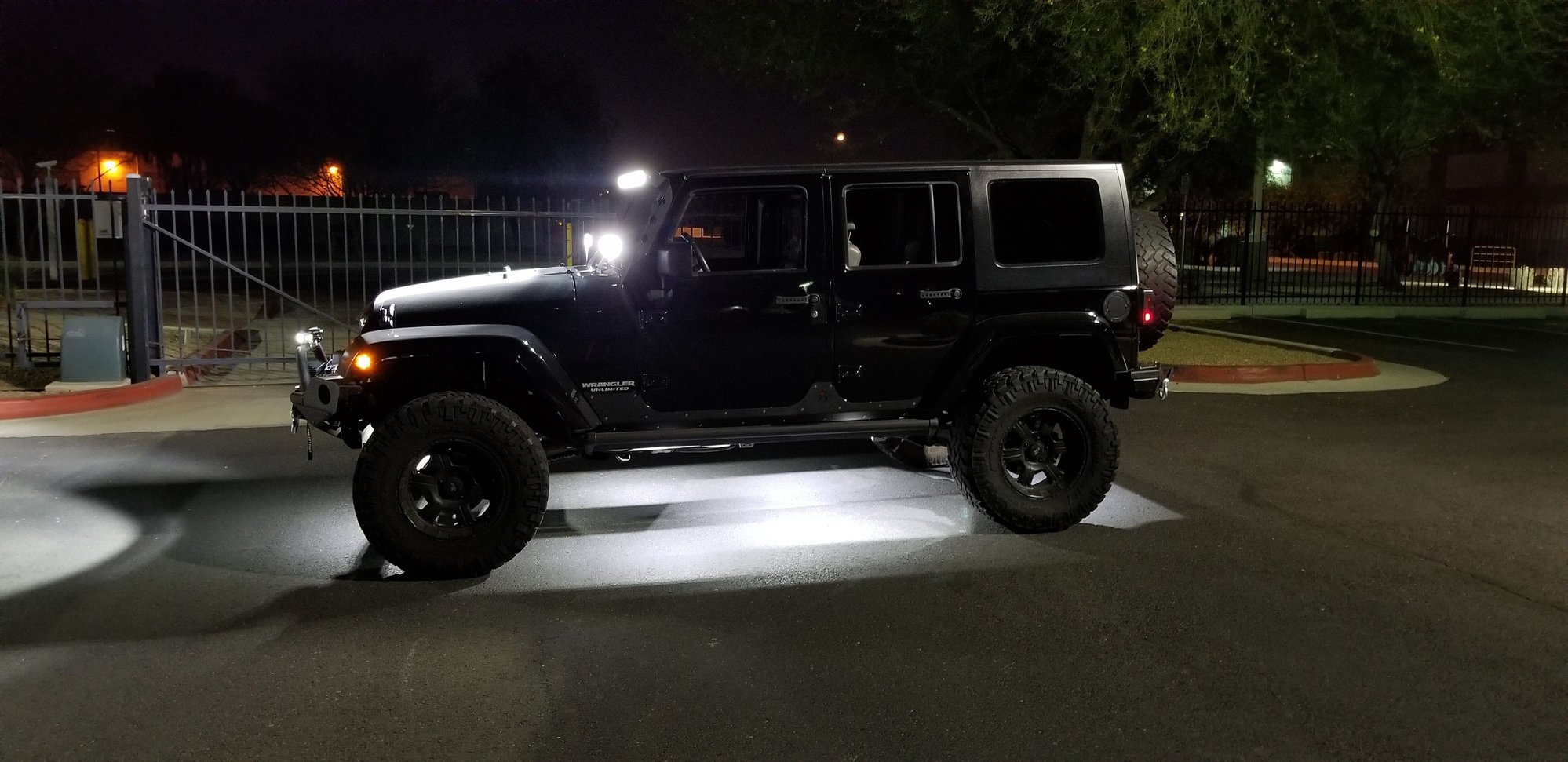 2010 Jeep Wrangler - 2010 Jeep Wrangler Unlimited Sahara 4x4 (Custom) - Used - VIN 1J4HA5H17AL185524 - 69,000 Miles - 6 cyl - 4WD - Automatic - SUV - Black - Phoenix, AZ 85037, United States