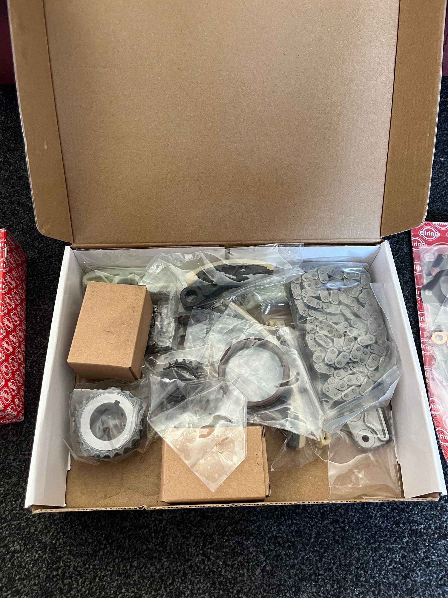 Engine - Internals - 2.2 Diesel Head gasket/timing chain kit - New - 2011 Mazda CX-7 - 2011 Mazda 6 - 2011 Mazda 3 - Beamish, Stanley DH9 0SP, United Kingdom