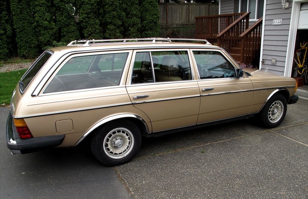 1985 Mercedes-Benz 300TD - Very nice 1985 W123 300TD, always garaged looking for a good home. - Used - VIN WDBAB93C7FF038211 - 175,723 Miles - 5 cyl - 2WD - Automatic - Wagon - Gold - Burlington, WA 98233, United States