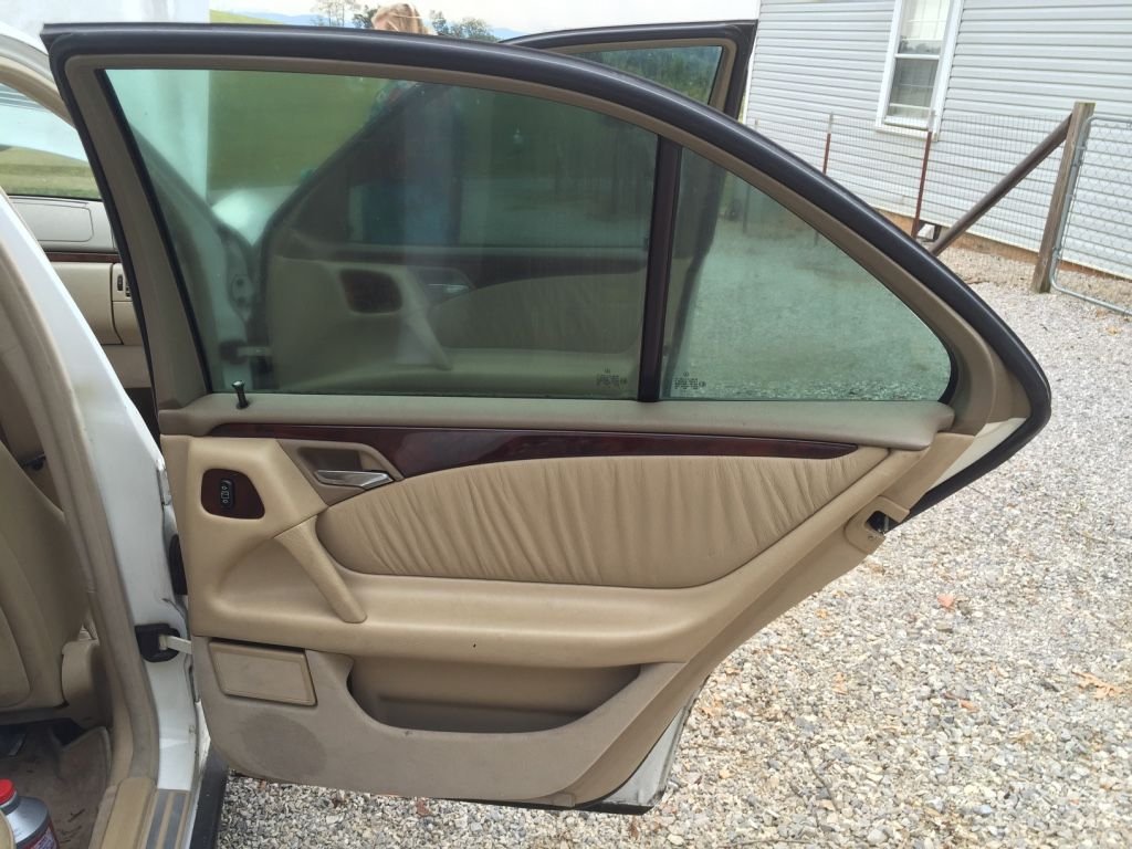 1999 Mercedes-Benz E320 - $600 OBO for full car or sell parts - Bean Station, TN 37708, United States