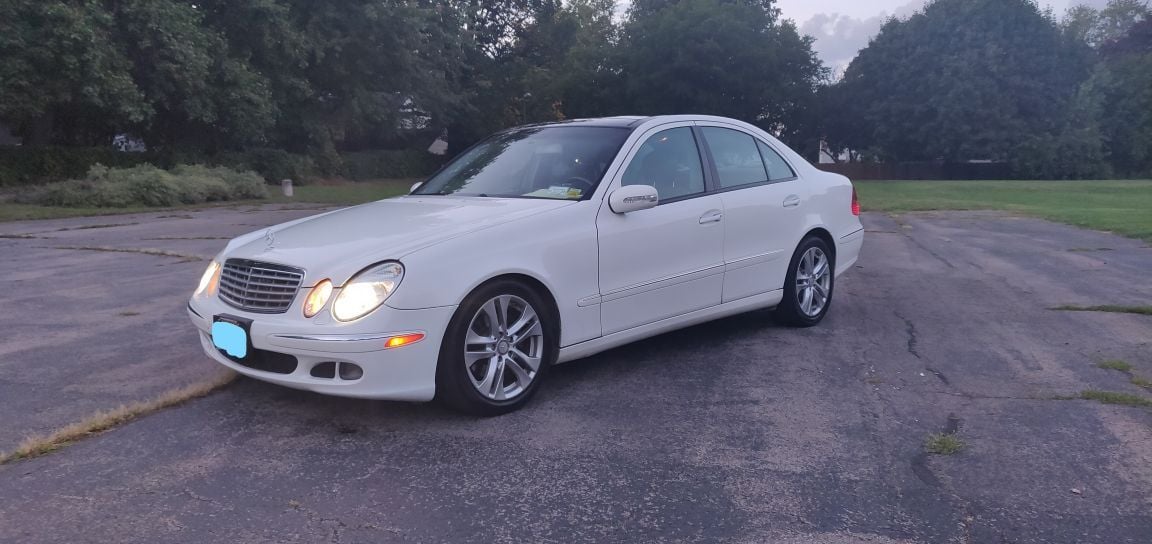 2005 Mercedes-Benz E320 - 2005 Mercedes-Benz E320 CDI - Used - VIN WDBUF26J55A683504 - 197,000 Miles - 6 cyl - 2WD - Automatic - Sedan - White - Rochester, NY 14617, United States