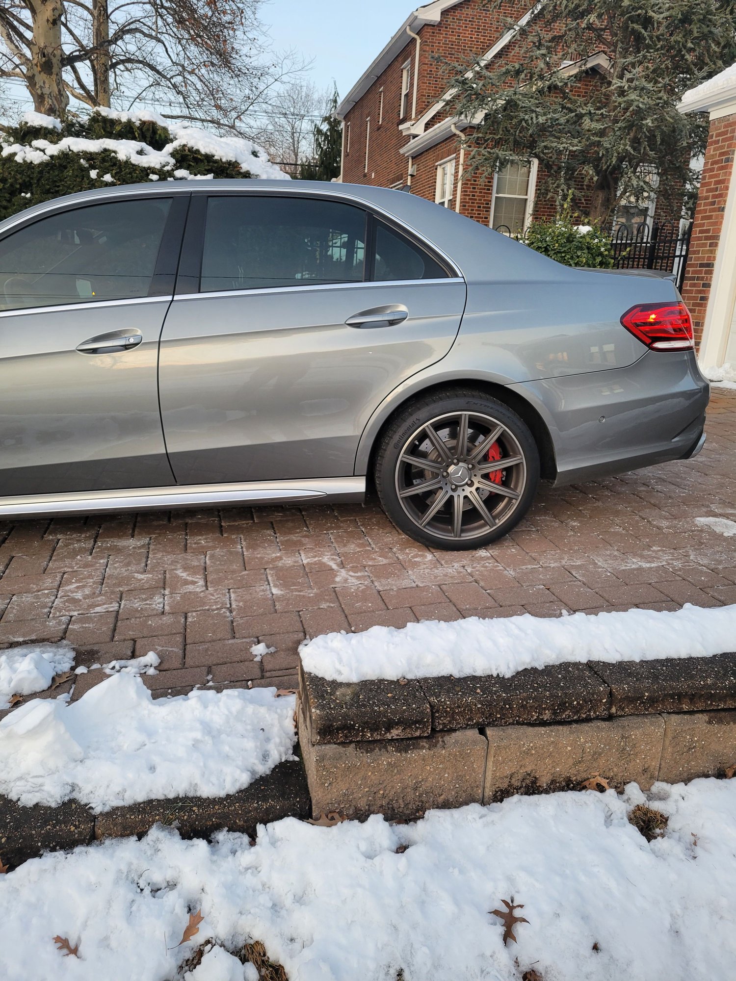 2014 Mercedes-Benz E63 AMG S - 2014 MB E63 AMG S 4MATIC 65K Miles $36,900 - Used - VIN WDDHF7GB5EA881173 - 65,231 Miles - 8 cyl - AWD - Automatic - Sedan - Gray - Edison, NJ 08817, United States