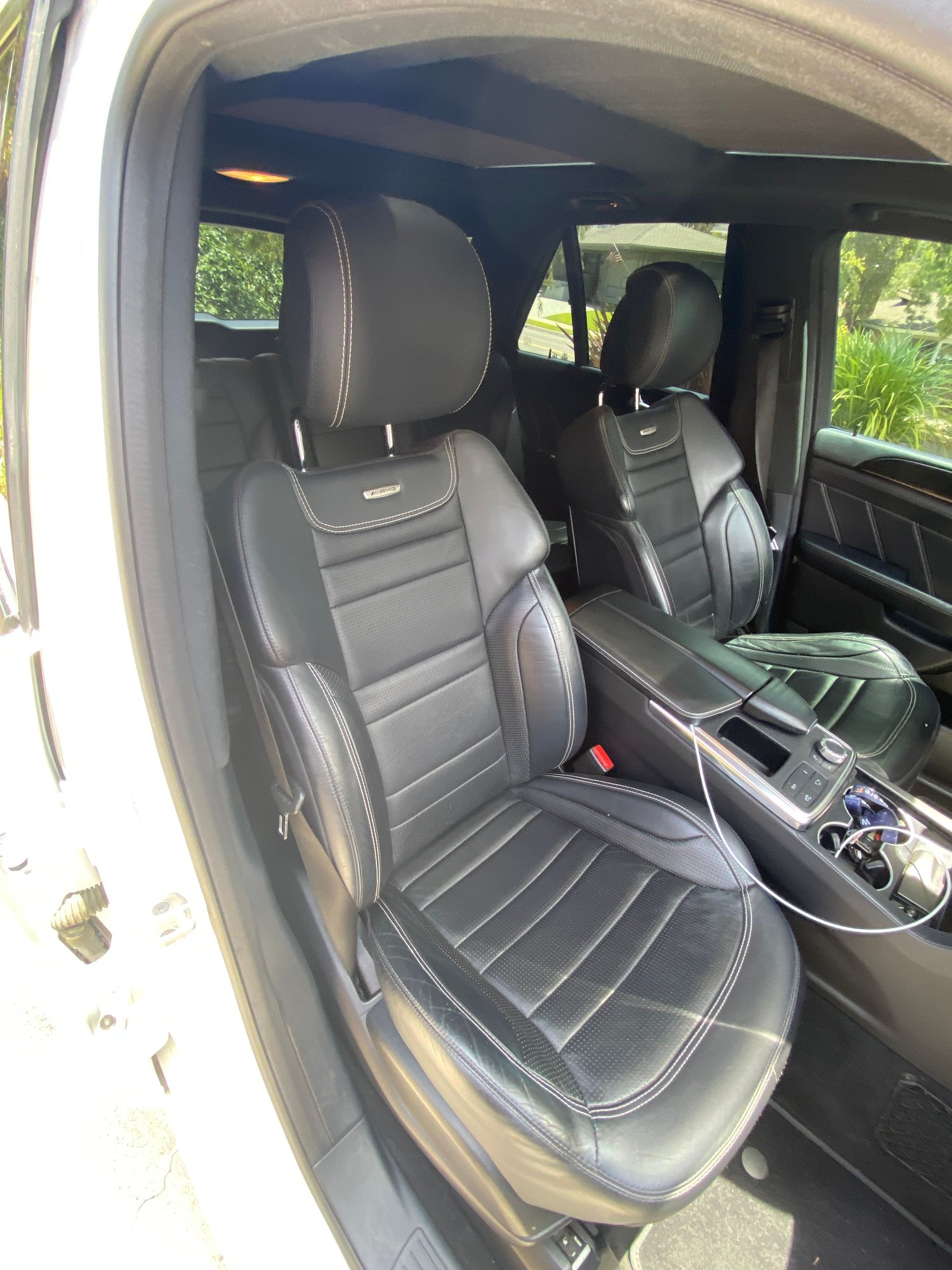 2013 Mercedes-Benz ML63 AMG - 2013 P30 Designo ML63 AMG - Used - VIN 4JGDA7EBXDA240959 - 73,000 Miles - 8 cyl - AWD - Automatic - SUV - White - Denver, CO 80207, United States