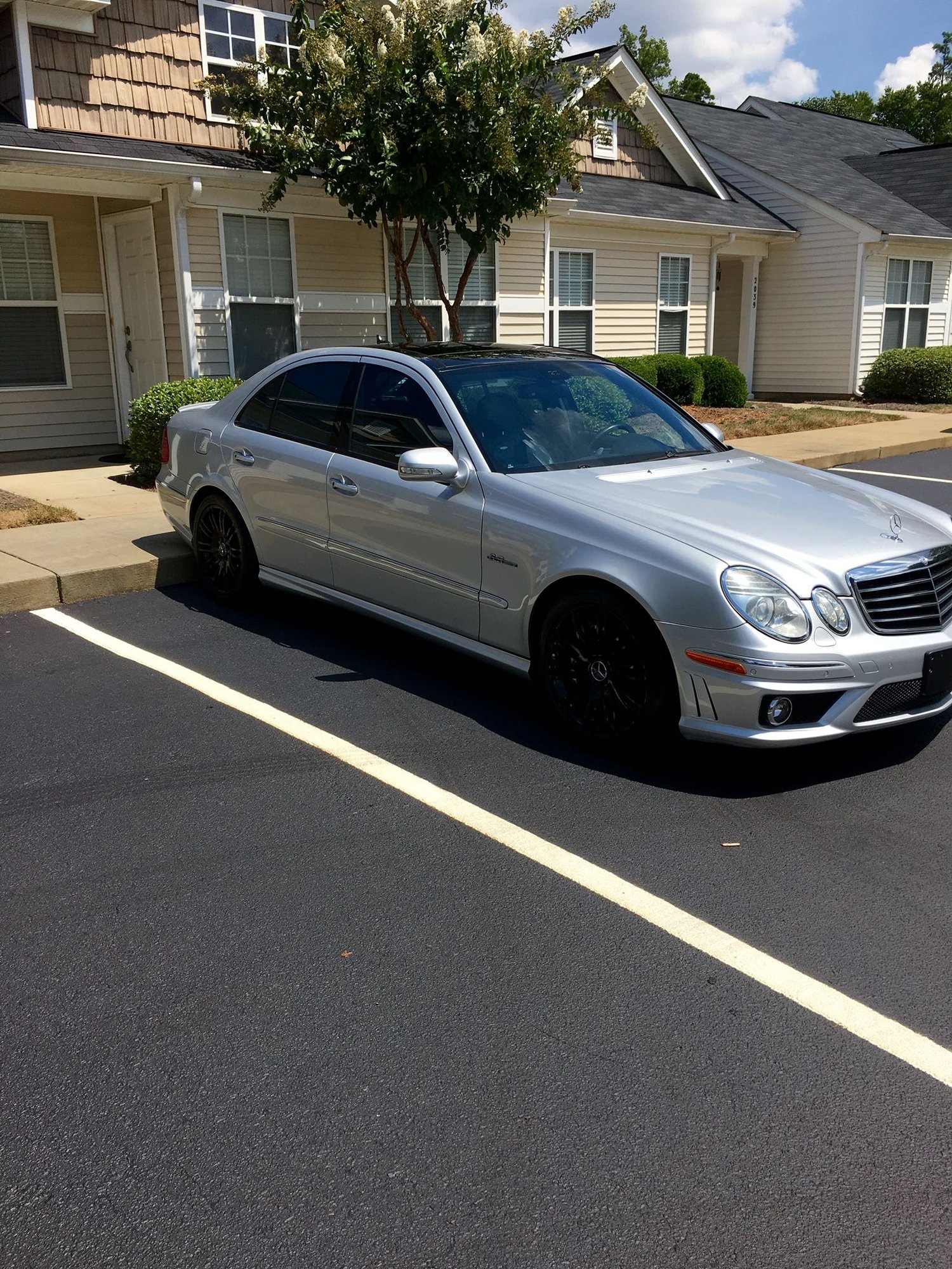 2008 Mercedes-Benz E63 AMG - 2008 E63 AMG - Used - VIN WDBUF77X38B294469 - 84,512 Miles - 8 cyl - 2WD - Automatic - Sedan - Silver - Lake Wylie, SC 29710, United States