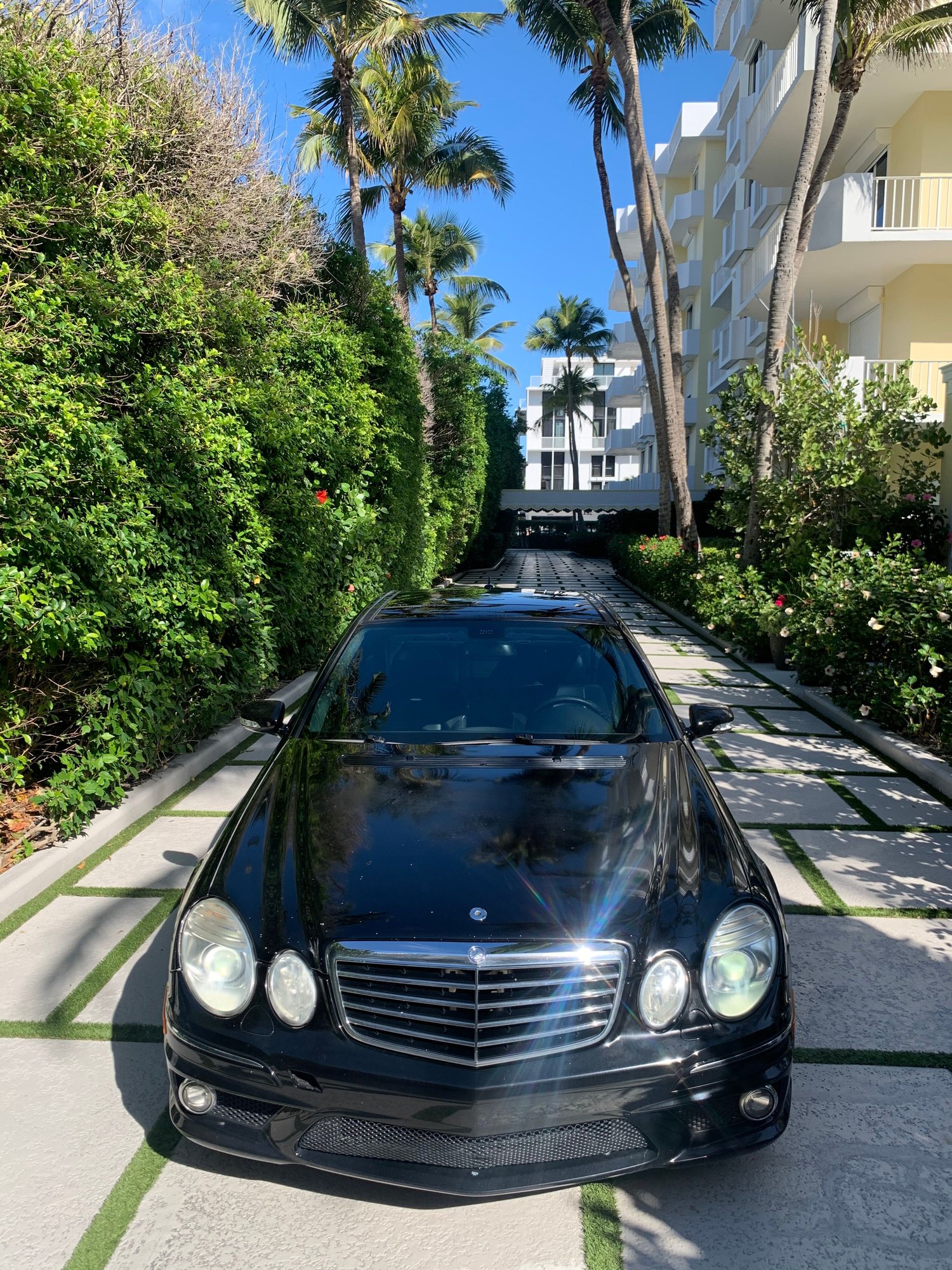 2008 Mercedes-Benz E63 AMG - FL:2008 E63 AMG P2 Loaded - Used - VIN WDBUF77X98B207027 - 128,000 Miles - 8 cyl - Palm Beach, FL 33480, United States