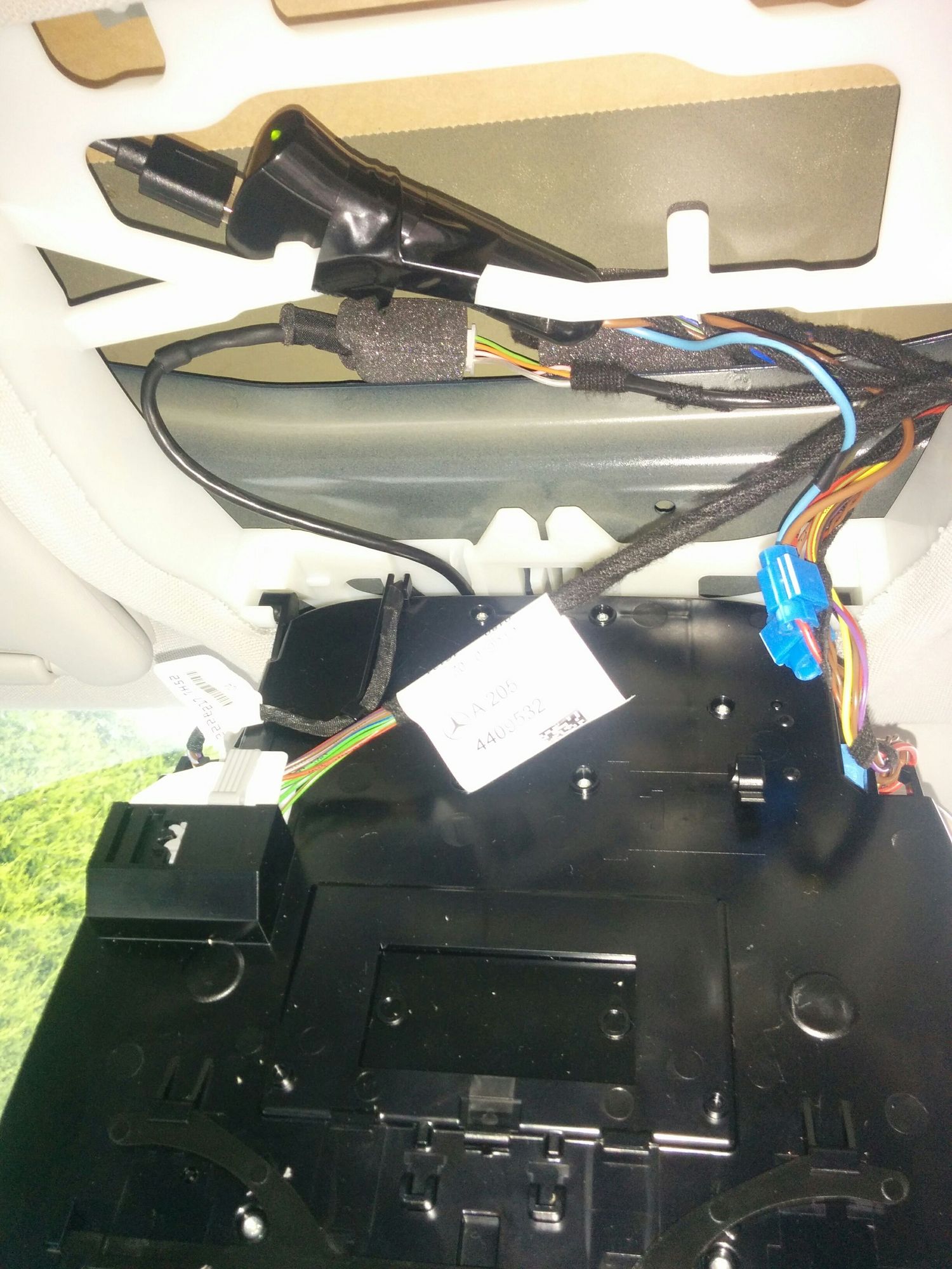Avoid These Dash Cam Installation Fails In Your Mercedes E Class - vb030je