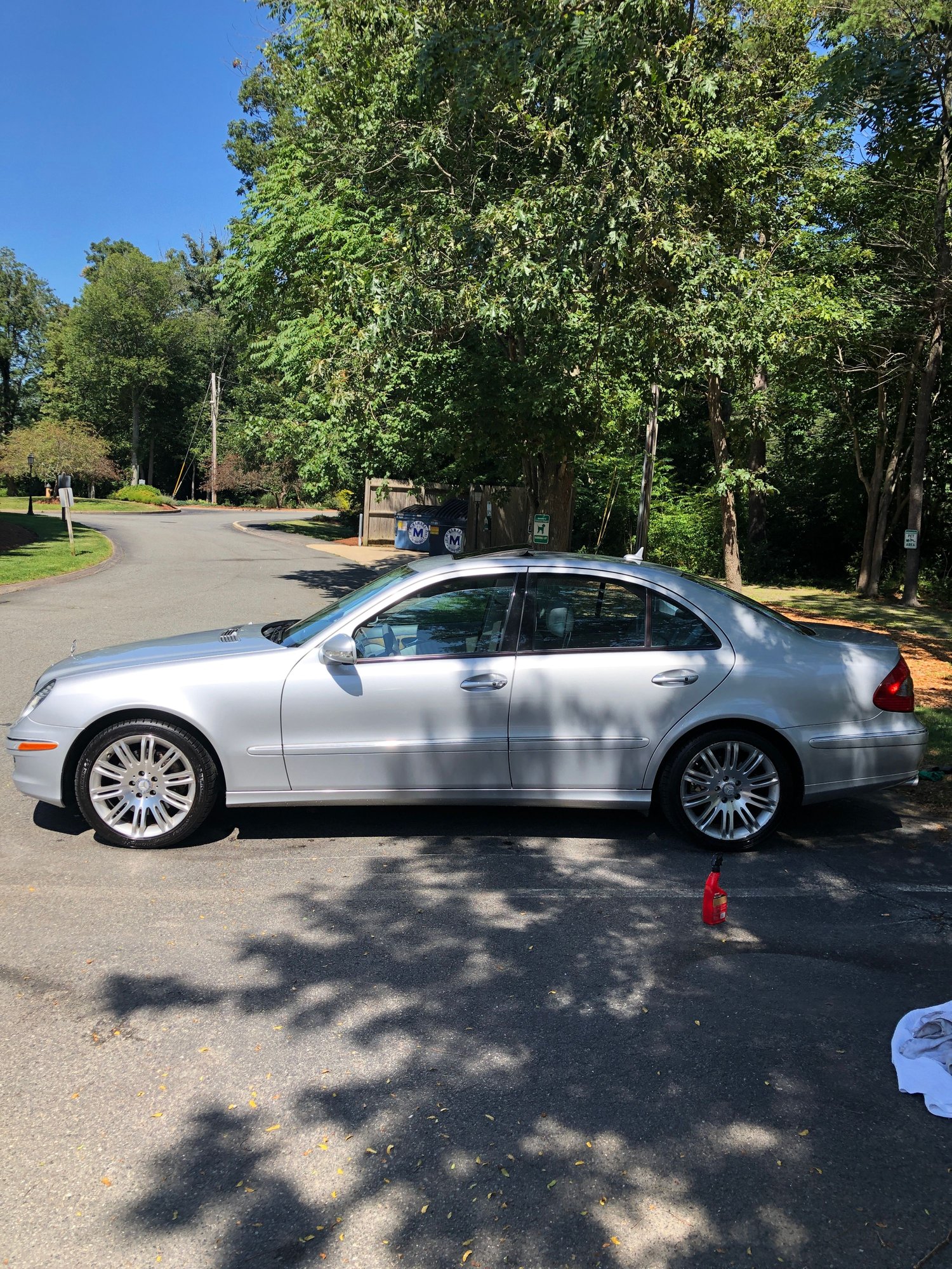 2007 Mercedes-Benz E550 - 2007 E550 4matic - Used - VIN Wdbuf90x57x223524 - 121,607 Miles - 8 cyl - AWD - Automatic - Sedan - Silver - South Easton, MA 02375, United States