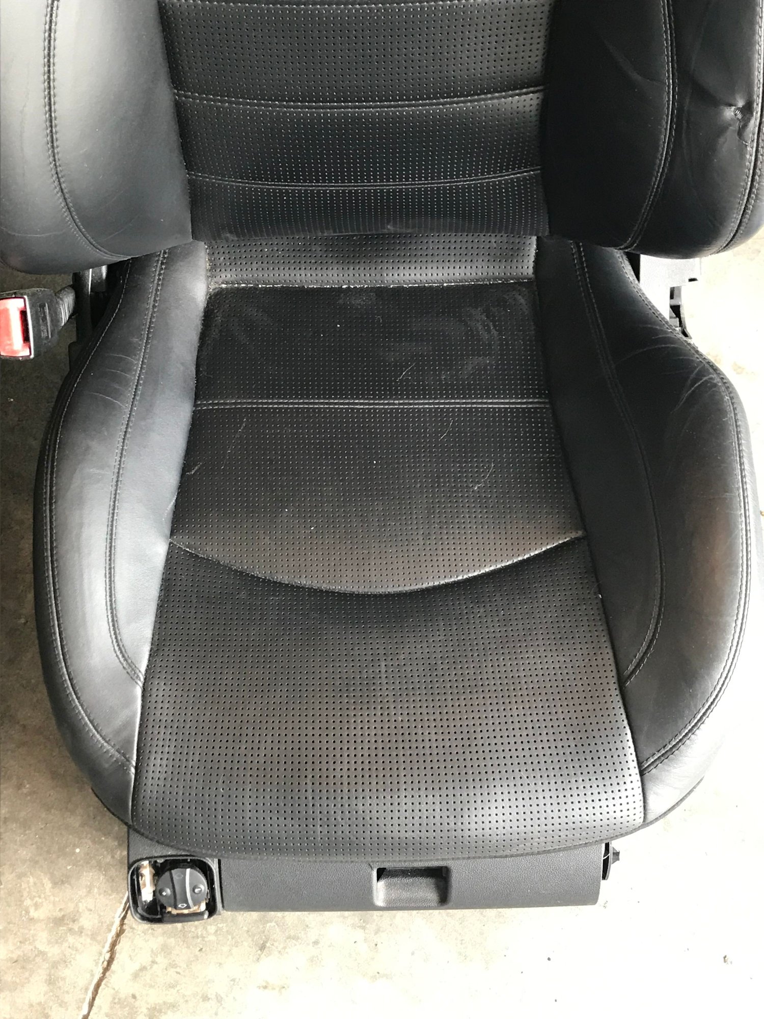 Interior/Upholstery - Mercedes AMG E63 Front Seats Set Black Suede 07 08 09 - Used - 2007 to 2009 Mercedes-Benz E63 AMG - Cincinnati, OH 45211, United States