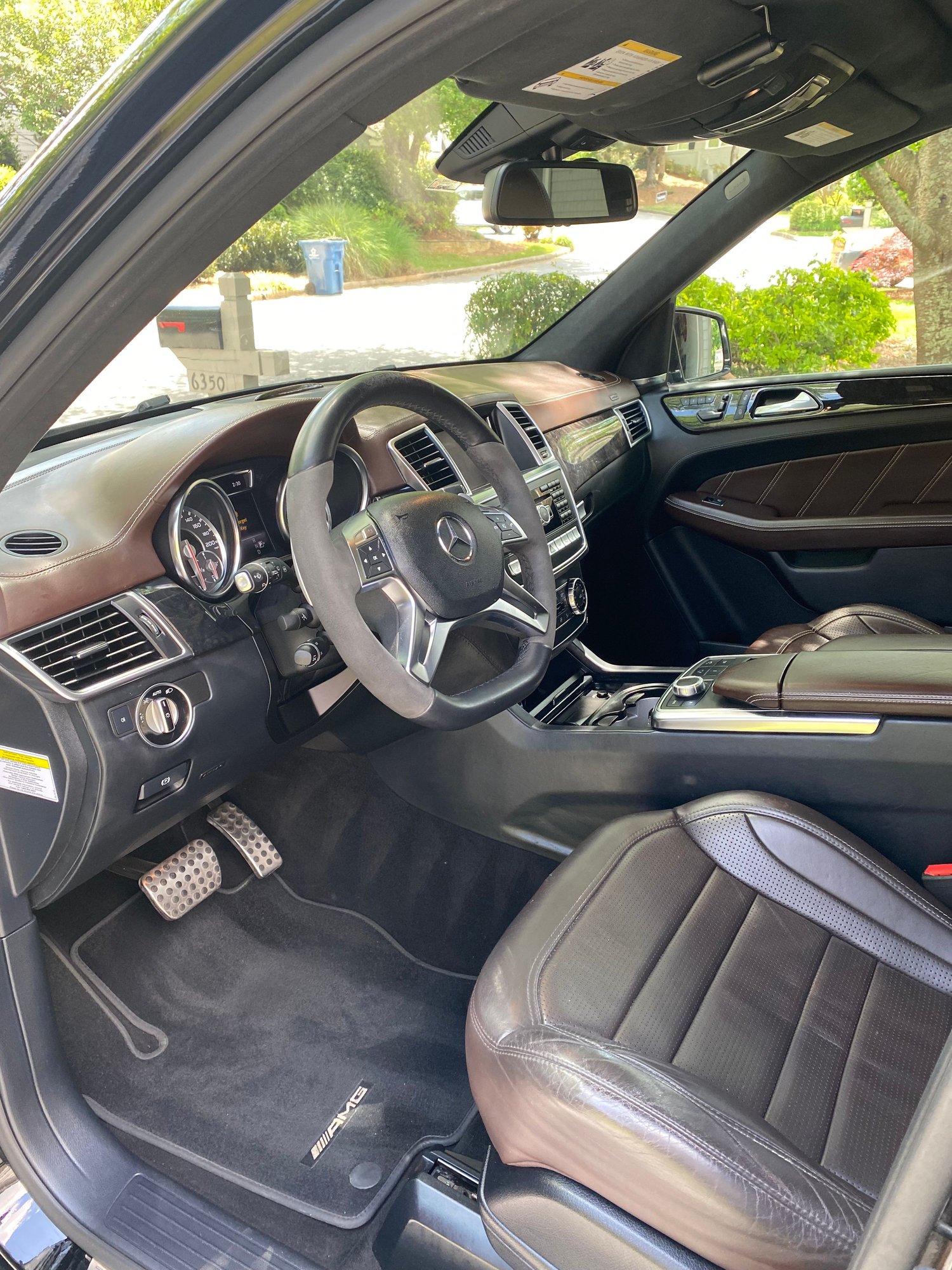 2014 Mercedes-Benz ML63 AMG - 2014 MERCEDES BENZ ML 63 AMG - Used - VIN 4jgda7eb6ea311480 - 8 cyl - AWD - Automatic - SUV - Black - Alpharetta, GA 30005, United States