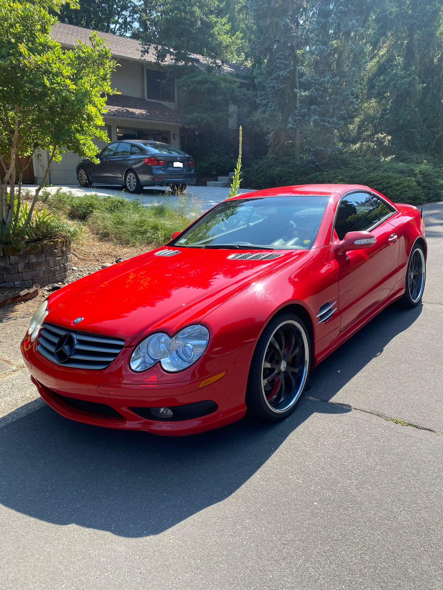 2003 Mercedes-Benz SL500 - 2003 SL500, 98kMiles - Used - VIN WDBSK75F23F023028 - 98,000 Miles - 8 cyl - 2WD - Automatic - Convertible - Red - Seattle, WA 98033, United States