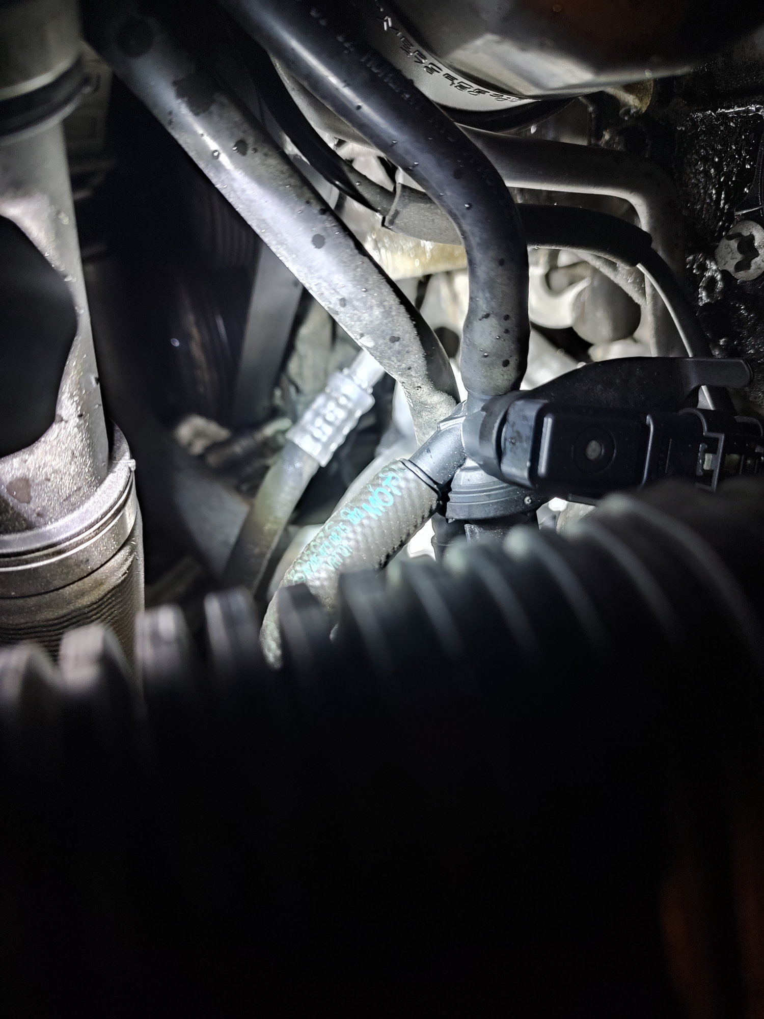 2016 c450 amg m276.3 oil leak (help identifying these parts please ...