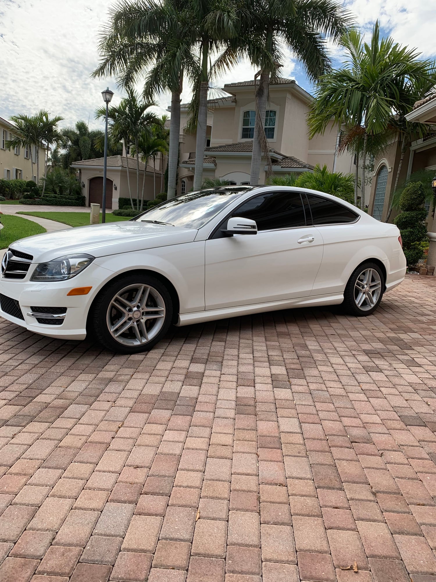 2013 Mercedes-Benz C350 - 2013 C350 Coupe 4Matic - 1 Owner - Showroom condition - Used - VIN WDDGJ8JB3DG063865 - 46,300 Miles - 6 cyl - AWD - Automatic - Coupe - White - St Petersburg, FL 33710, United States