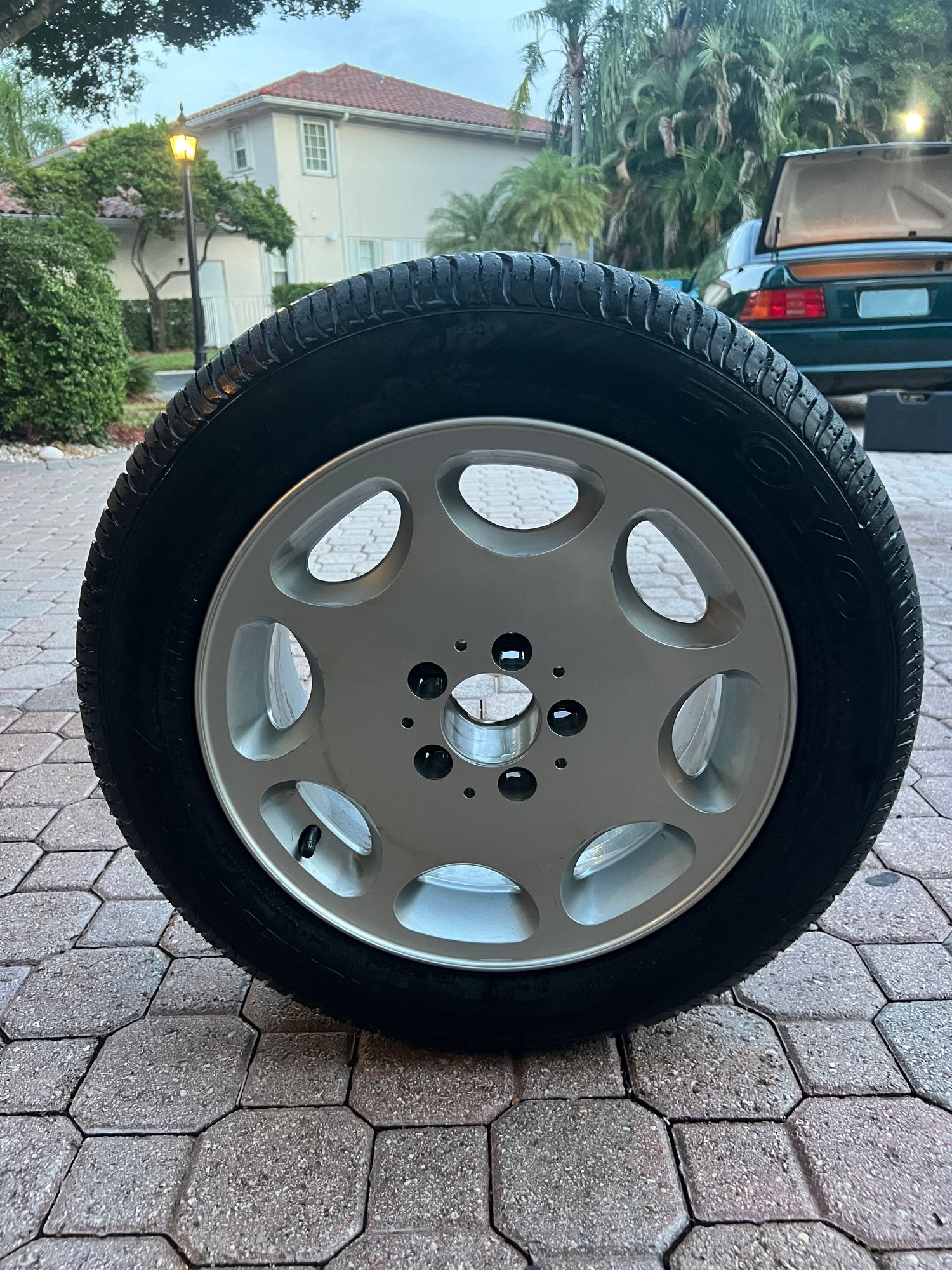 Wheels and Tires/Axles - MERCEDES BENZ OEM CODE 652 8-HOLE LIGHT ALLOY WHEELS& BRAND NEW TOYO PROXES FZ4 P225/ - Used - All Years Mercedes-Benz All Models - Doral, FL 33178, United States