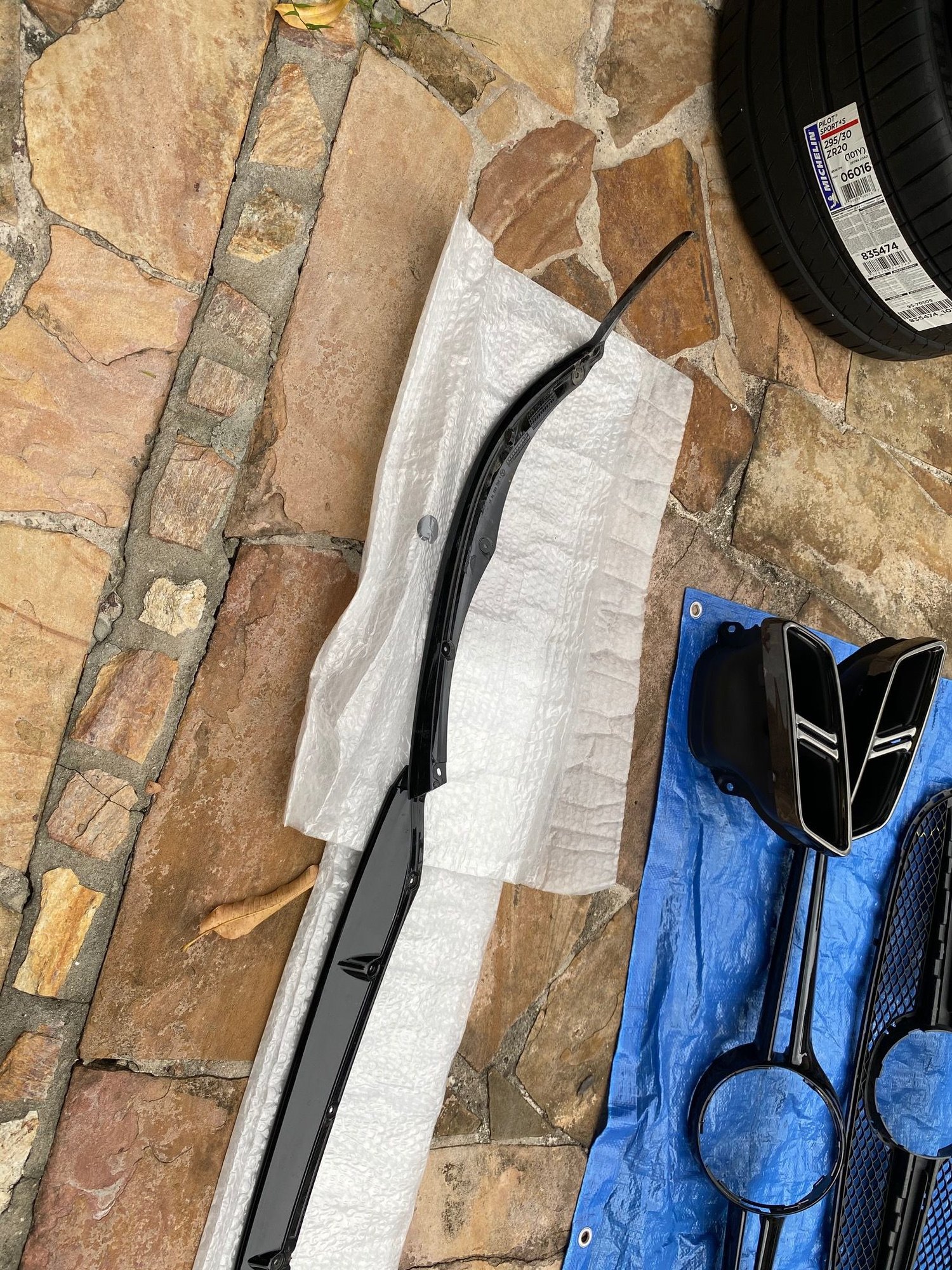 Exterior Body Parts - W205 Mercedes C63s Coupe *OEM Edition One* Front Spoiler, Rear Diffuser, Side Skirts - Used - 2018 Mercedes-Benz C63 AMG S - Miami, FL 33185, United States