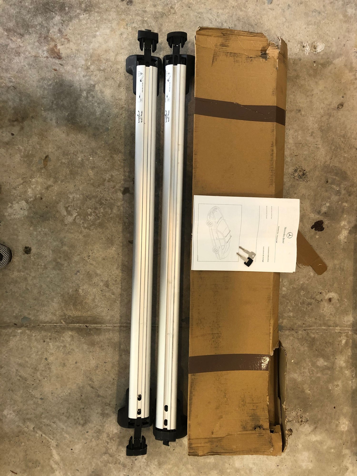 Genuine OEM MERCEDES BENZ Eclass W211 Sedan Roof Rack Basic Carrier