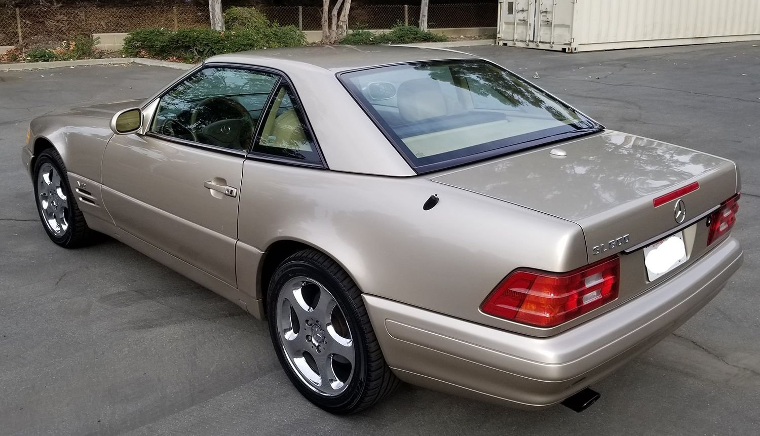 2000 Mercedes-Benz SL600 - 2000 Mercedes Benz SL600 V12 Convertible - Used - VIN WDBFA76F5YF192115 - 94,200 Miles - 12 cyl - 2WD - Automatic - Convertible - Gold - San Dimas, CA 91773, United States