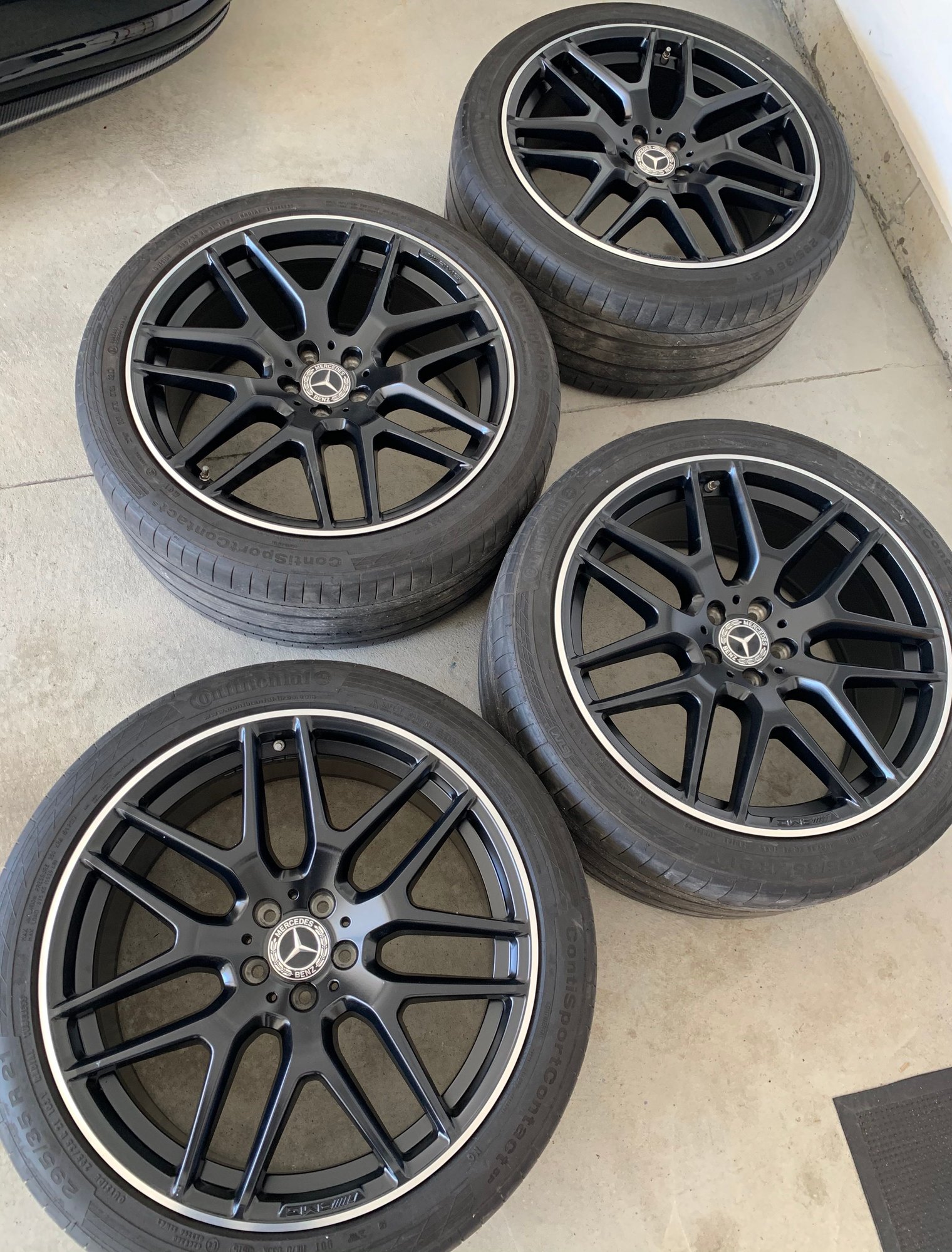 Wheels and Tires/Axles - OEM 21' ML GLE GLS 63 AMG Black Cross spoke Rims w/ Tires & TPMS - New - 0  All Models - Aurora, ON L4G1A6, Canada