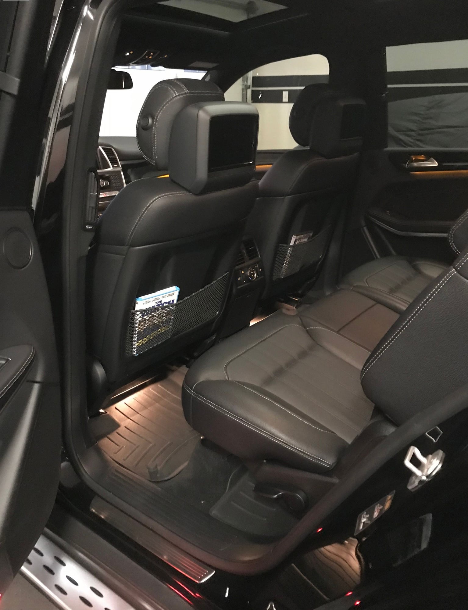 2014 Mercedes-Benz GL350 - FS: 2014 GL350 - Premium Pkg, Soft Close Doors, Pano Roof, AMG Pkg, Black on Black - Used - VIN 4JGDF2EE1EA419679 - 6 cyl - AWD - Automatic - SUV - Black - Toronto, ON L3R5C2, Canada