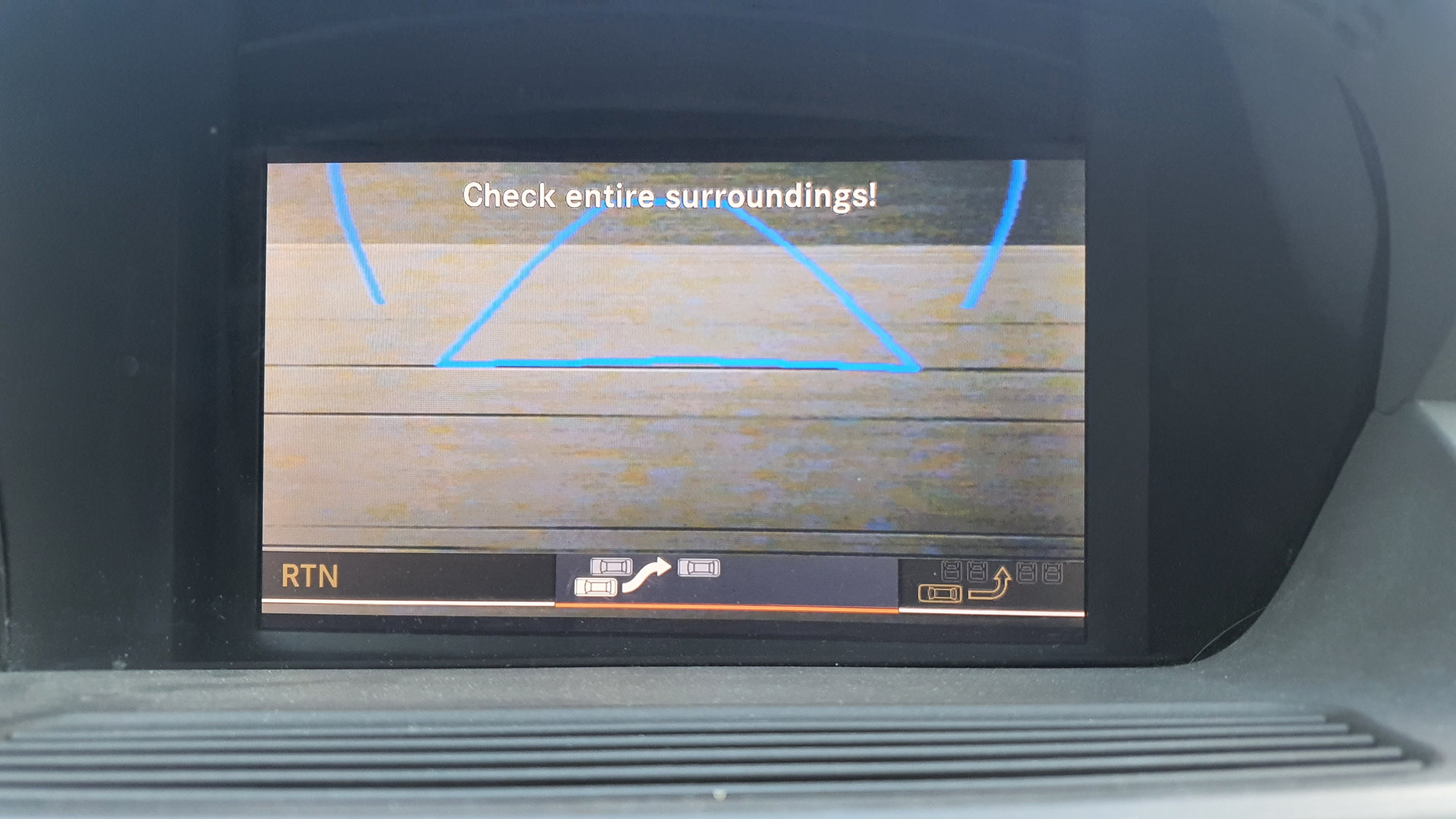 mercedes s550 backup camera problem