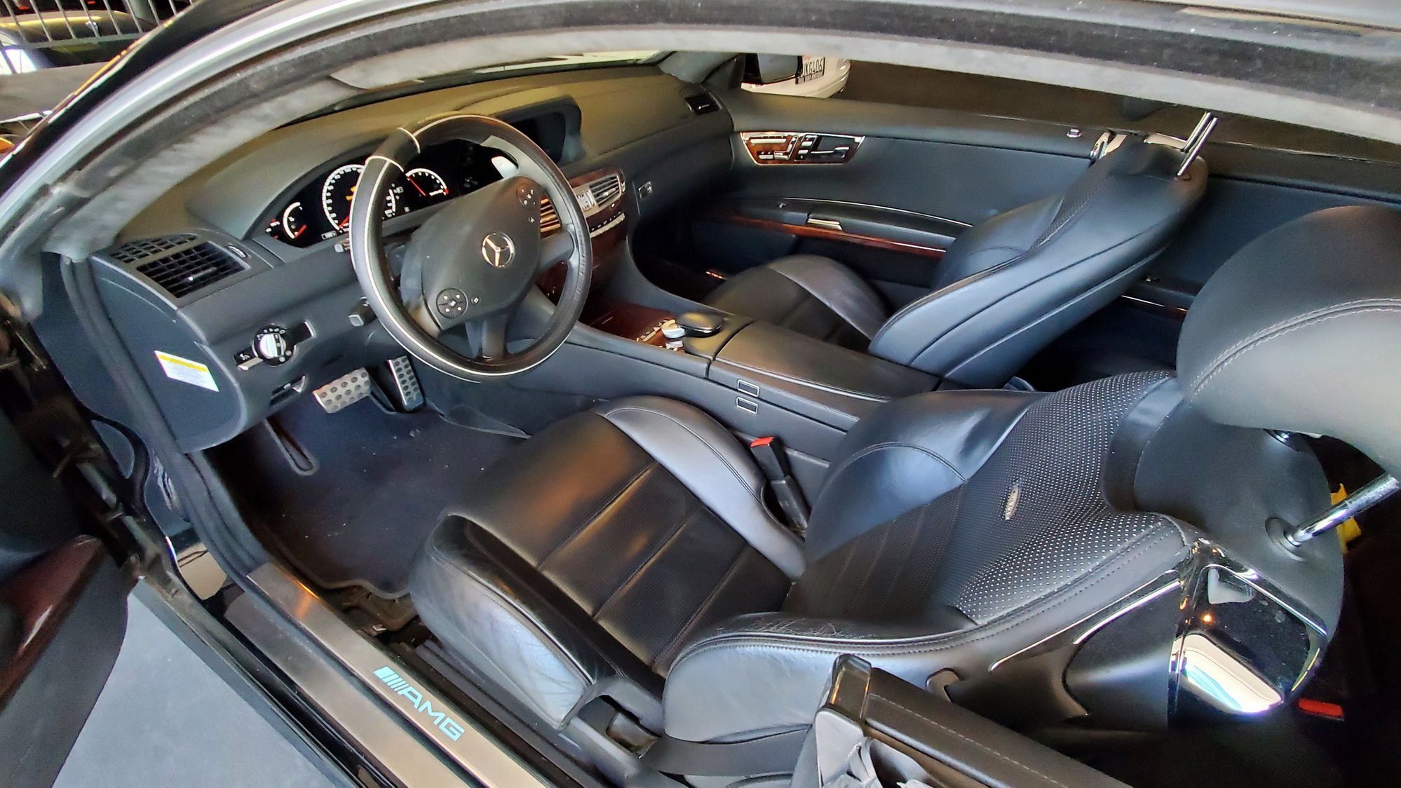 2012 Mercedes-Benz CL63 AMG - 2012 Mercedes Benz CL63 AMG Biturbo for sale - Used - VIN WDDEJ7EB0CA028598 - 81,000 Miles - 8 cyl - 2WD - Automatic - Coupe - Black - Las Vegas, NV 89178, United States