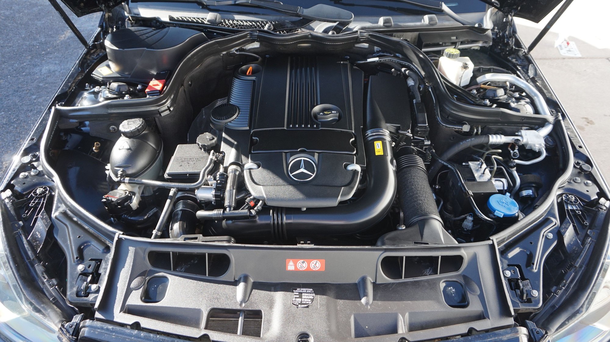 2013 Mercedes-Benz C250 - 2013 Mercedes-Benz C250 Sport - Used - VIN WDDGF4HB2DA809130 - 87,800 Miles - 4 cyl - 2WD - Automatic - Sedan - Black - Lubbock, TX 79423, United States