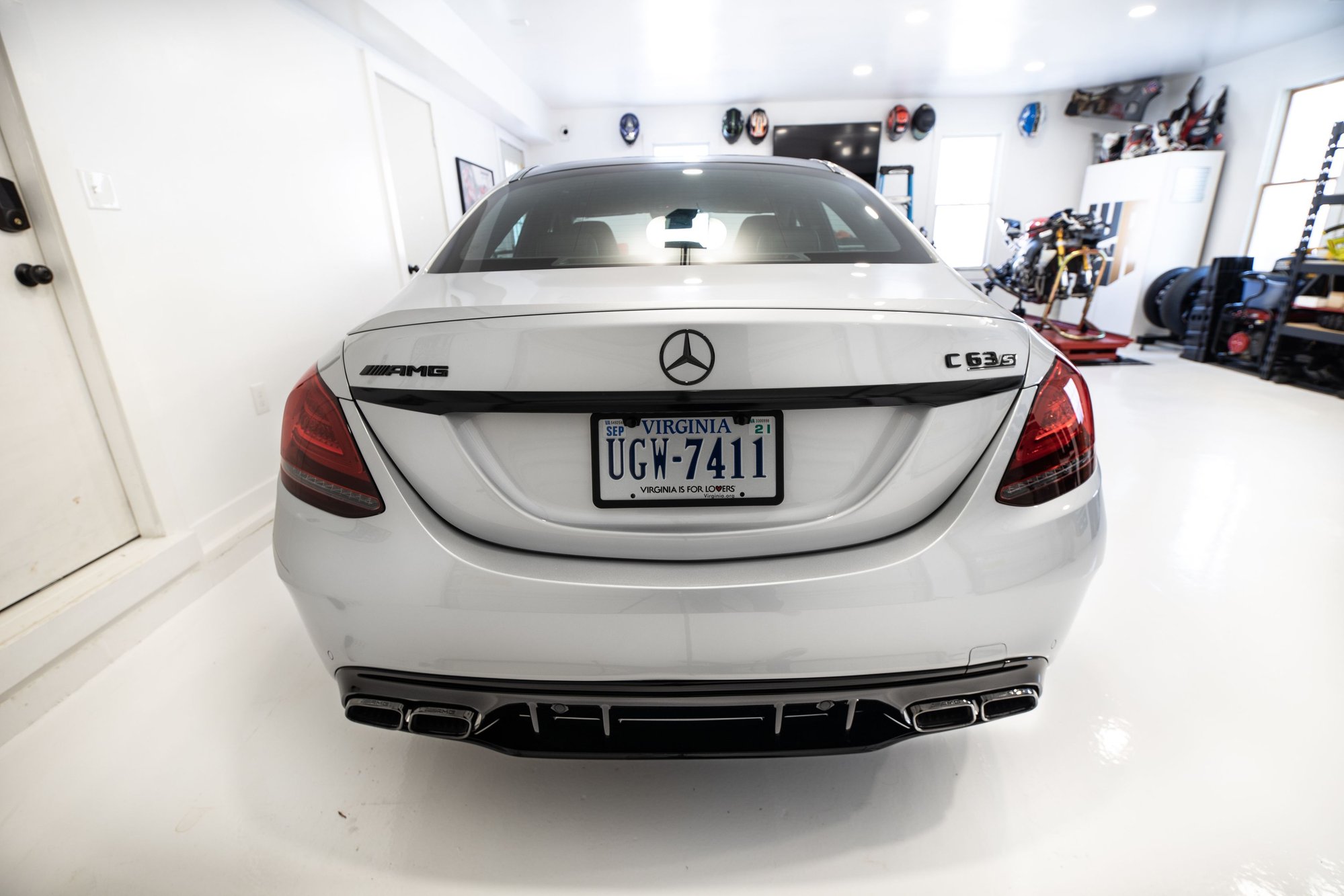 2020 Mercedes-Benz C63 AMG S - FS: 2020 C63 S Sedan - Used - VIN 55SWF8HB0LU331307 - 3,176 Miles - 8 cyl - 2WD - Automatic - Sedan - Silver - Warrenton, VA 20187, United States