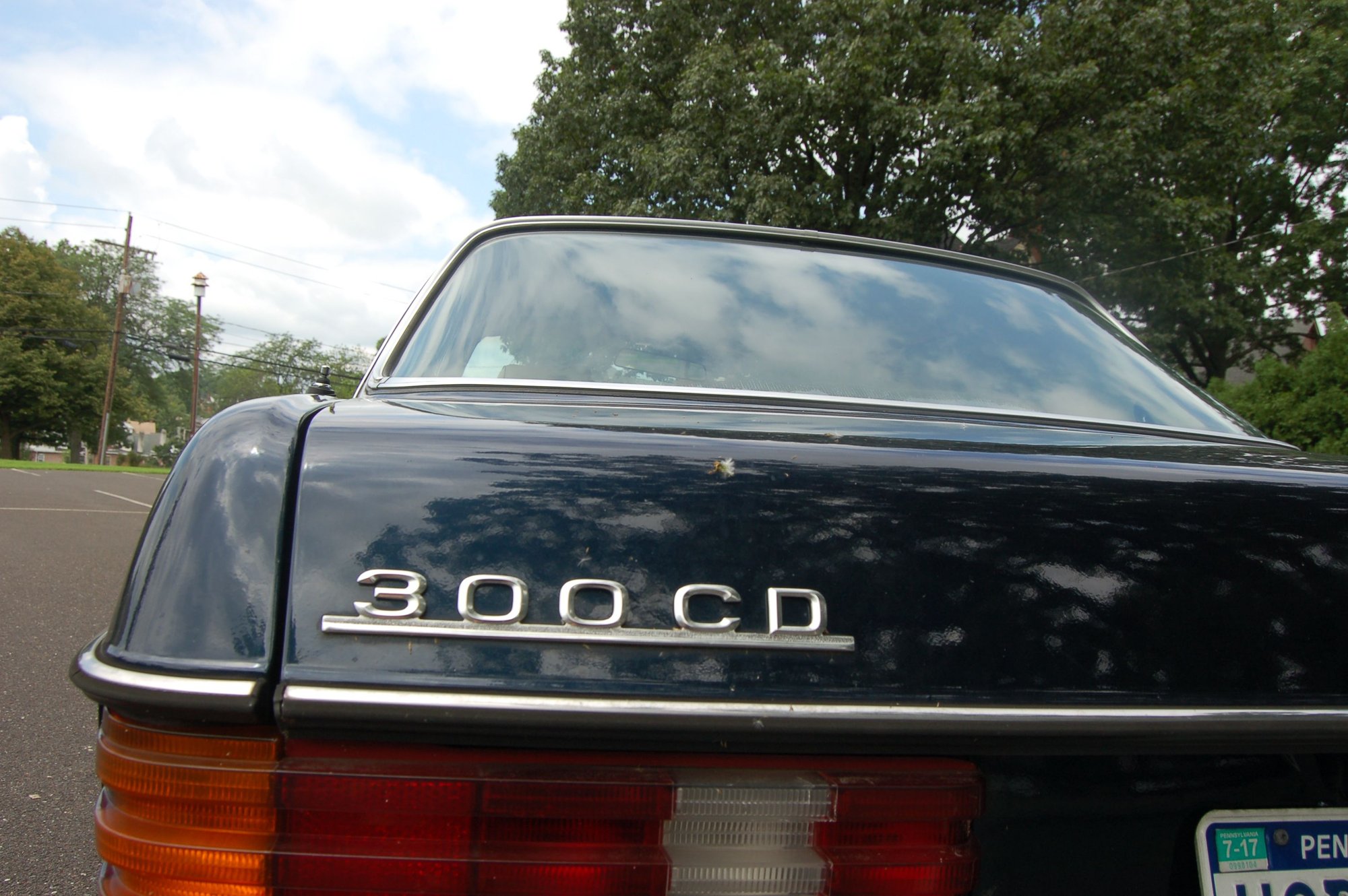 1983 Mercedes-Benz 300CD - Coupe Classic in Midnight Blue - Used - VIN WDBAB53A4DB003220 - 315,000 Miles - 5 cyl - 2WD - Automatic - Coupe - Blue - Souderton, PA 18964, United States