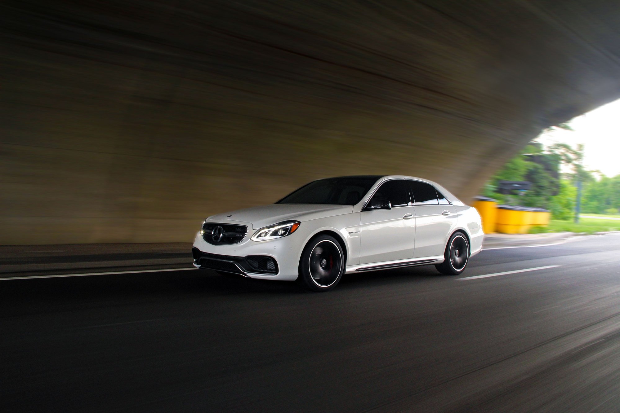 2016 Mercedes-Benz E63 AMG S - 2016 MB e63s sedan original owner, garage kept 21.5k miles - Used - VIN WDDHF7GB8GB231380 - 21,500 Miles - 8 cyl - AWD - Automatic - Sedan - White - Rockville Centre, NY 11570, United States